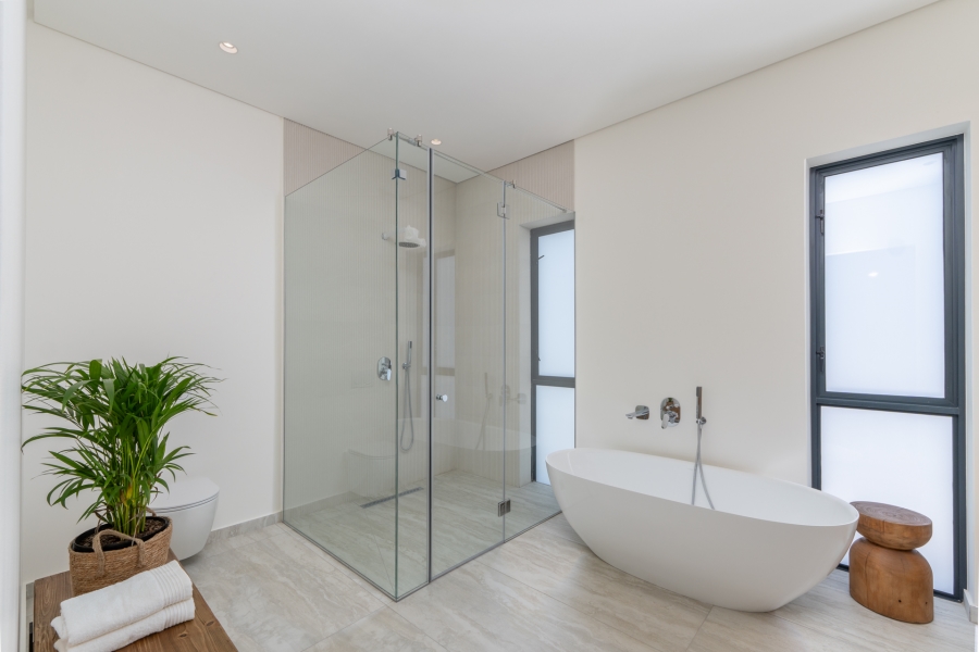4 Bedroom Property for Sale in Val De Vie Estate Western Cape